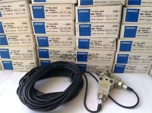 1PC NEW OMRON LIMIT SWITCH D5A-8515