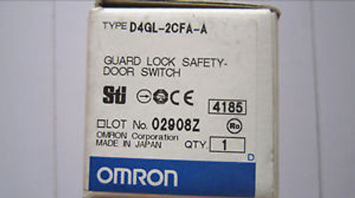 NEW IN BOX Omron PLC Safety Gate Switch D4GL-2CFA-A