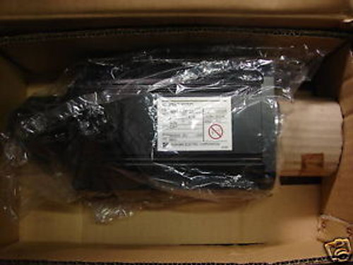 YASKAWA USASEM-15FJ11 AC SERVO MOTOR 1.54KW 3000RPM New