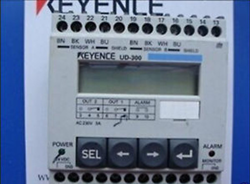 NEW IN BOX  KEYENCE Positioning Module KV-MC40V