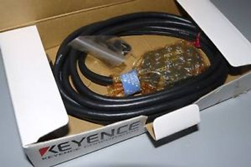 NEW KEYENCE CV-030 MACHINE VISION CCD CAMERA & CABLE