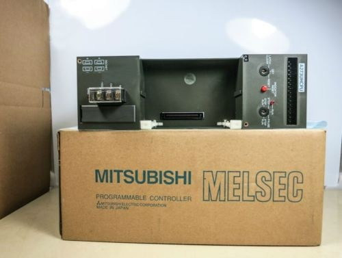 NEW IN BOX MITSUBISHI PLC A273UHCPU