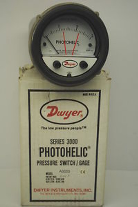 Dwyer A3003 Photohelic Differential Pressure Switch Gauge   Max. Pressure 25PSIG