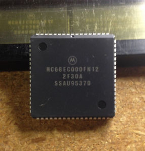 18PC  (1 FULL TUBE)  NEW MOTOROLA MC68EC000FN12 68000 12MHZ  PROCESSOR