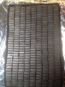 300 Pieces Mostek MK4564N-12 DRAM Dynamic Ram Vintage DIP 16-pin