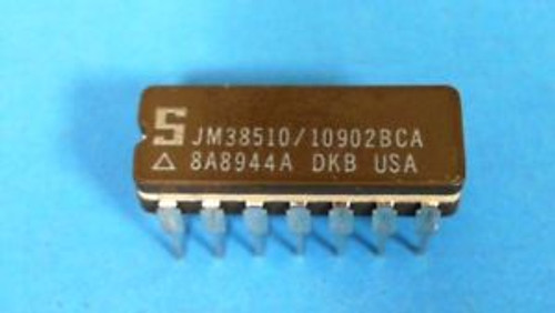 LINEAR IC 14-PIN CDIP SIGNETICS M38510/10902BCA 3851010902 M3851010902BCA