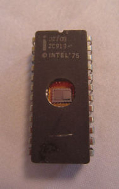 Vintage Intel 1975 D2708 2C919 24-Pin Ic Processor Chip