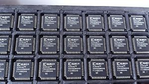 50 XILINX CPLD XC9536 VQ44 44-pin Very Thin Quad Flat Pack (VQFP) VQ44AE