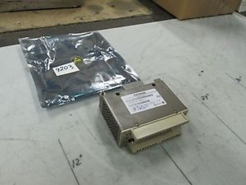 Siemens Digital Input/Output Module-16DI/16DO 24 VDC P/N 6ES5 482-8MA13 (NEW)