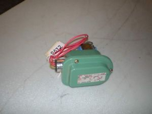 ASCO Solenoid Valve Cat #WP8262D22 1/4 NPT 110/120V 50/60 4X Enclosure N/C NEW)