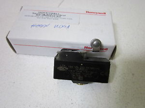 LOT OF 5 HONEYWELL BZ-2RM822-A2 (WRITING ON BOX) NEW IN A BOX