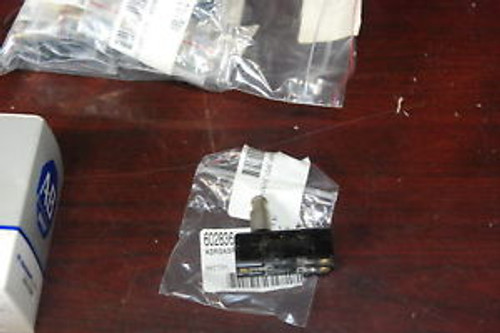 Micro Switch  BZ-2RQ     LOT OF 12    NEW      NO BOX