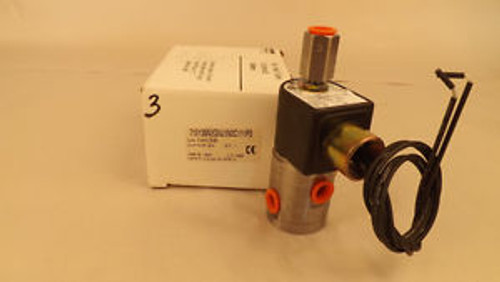 PARKER Skinner 3-way SOLENOID VALVE  71313SN2GNJ1N0C111P3  200psi 1/4 NPT NEW