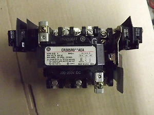 GE Motor Magnetic Contactor CR305R0AEA With 5 Contact box : CR105X