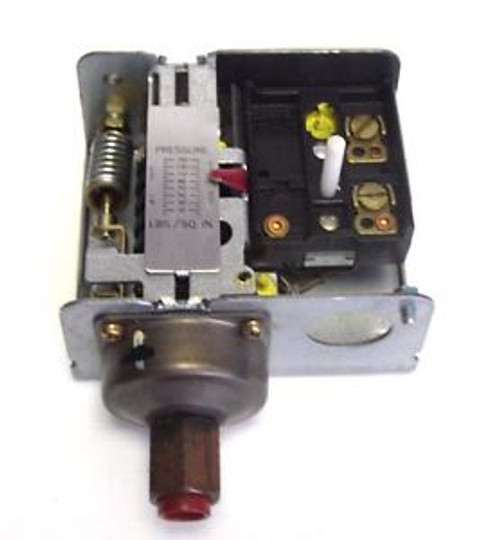 NEW JOHNSON CONTROLS PENN CONTROL P47AB-4 PRESSURE CONTROL