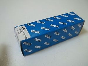 SICK WL2000-B4300 OPTIC ELECTRONIC POLARIZED REFLEX NEW IN A BOX