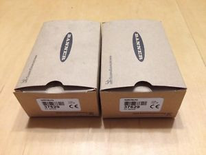 37629 New In Box Pair Banner Q45AD9LPQ Photoelectric Sensors