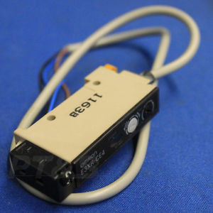 Omron E3XR-CE4 Photoelectric Switch New