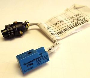NEW FL2-4E6QS-L3 YAMATAKE SENSOR SWITCH