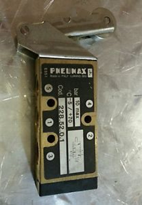 PNEUMAX Roller SWITCH CONTROL VALVE 228.52.0.1 NEW  2285201 .1/8NPT limit switch