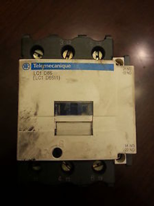 Telermecanique 3 phase contactor LC1D65 120v coil