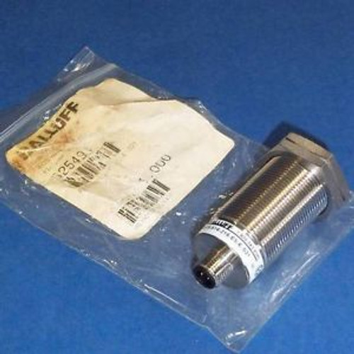 BALLUFF 20-250V AC/DC 3-PIN PROXIMITY SENSOR BES-516-216-E5-S21 NEW