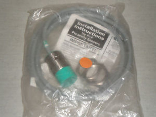 New Pepperl + Fuchs NJ15-30GM50-E2 Proximity Switch Sensor 16078S NJ1530GM50E2