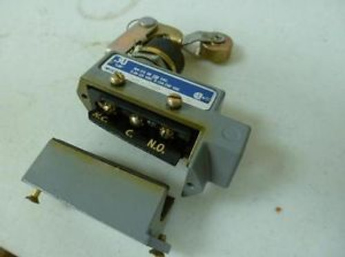 82042 Old-Stock MicroSwitch DTE6-2RN2 Roller Switch 10 Amps
