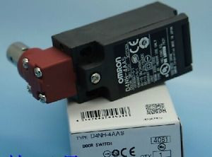 1PCS New Omron Limit Switch D4NH-4AAS