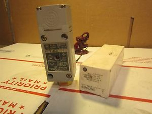 Allen Bradley 802PR-LAAA1 Proximity Switch Series C