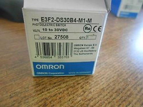 NEW OMRON PHOTOELCTRIC SWITCH 10 TO 30VDC E3F2-DS30B4-M1-M