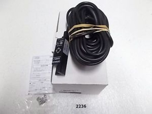 Omron D40B-2D10 Non-Contact Safety Switch Sensor