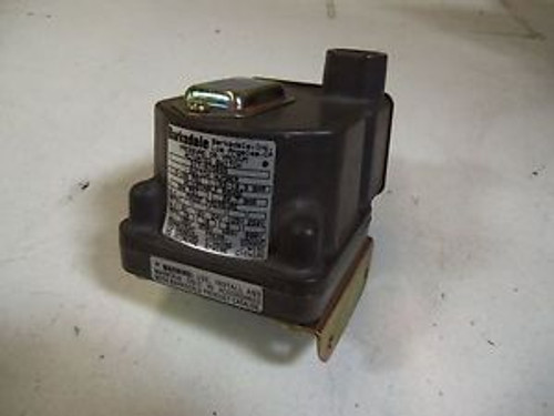 BARKSDALE PRESSURE OR VACUUM ACTUATED SWITCH D1T-A150SS NEW OUT OF BOX