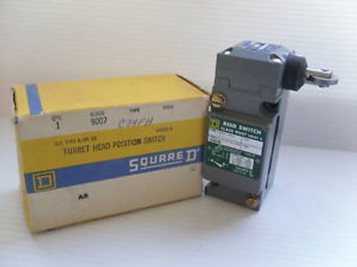 New Square D 9007 C74FH  Turret Head Side Push Roller Reed Limit Switch  NIB