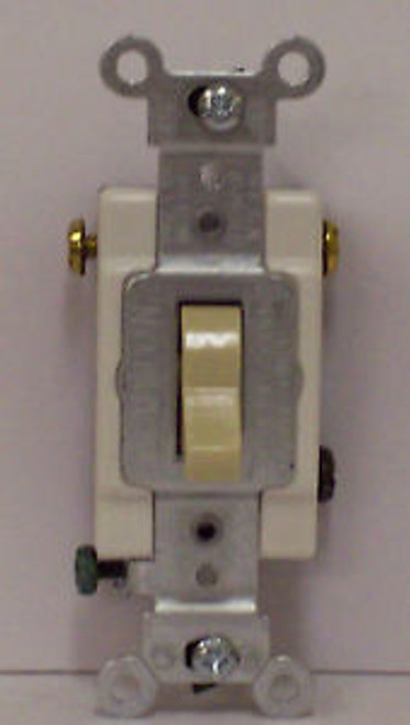 10 LEVITON 15A 3-WAY TOGGLE SWITCH  CS315-2I