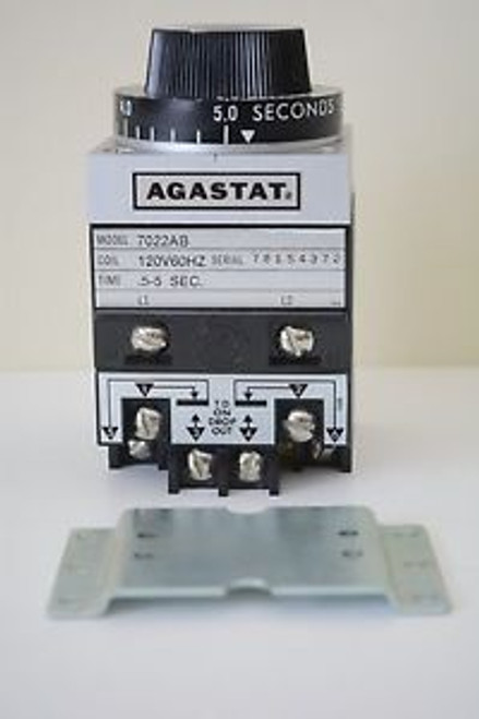 AGASTAT Amerace Model # 7022AB Timing Relay .5-5 Seconds 120V 60Hz New In Box