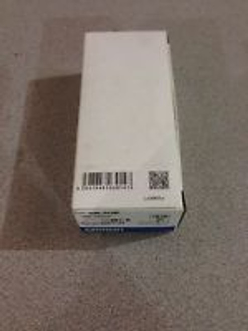 NEW IN BOX OMRON LIMIT SWITCH D4N-3A31R