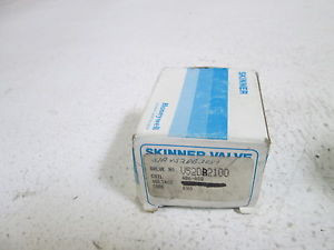 SKINNER VALVE V52DB2100 NEW IN BOX