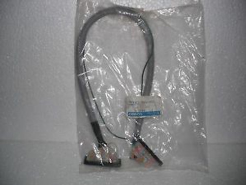 New Omron XW2Z-050J-A31  Servo Relay Unit Cable 0.5M