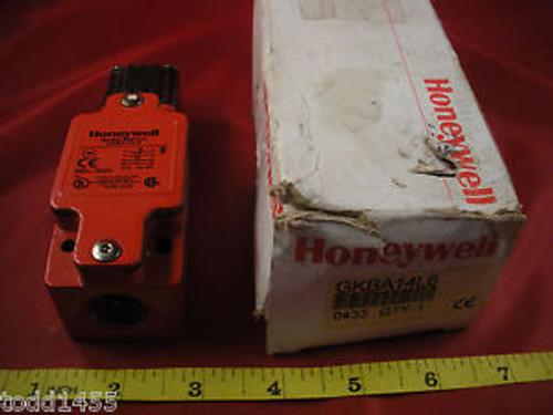 Honeywell Microswitch GKBA14L6 Safety Interlock Limit Switch Keylock 10a 600v