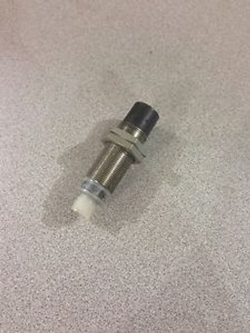 NEW NO BOX CUTLER-HAMMER SENSOR E59-M18C11D01-D1