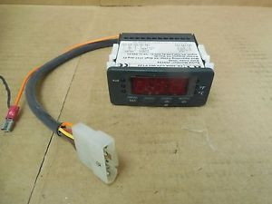 Quantem Temperature Controller FK 400A C2V 001 P120 131ºF 55ºC 12 VAC/DC New