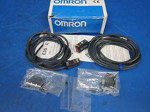 LOT of 2 OMRON E3S-BT11 Photoelectric Switch 12 - 24 VDC 2 meters NEW