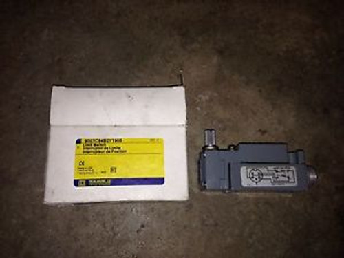 NIB SQUARE D 9007 C54B2Y1905 9007C54B2Y1905 SWITCH