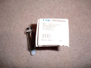 NEW CUTLER HAMMER INDUCTIVE PROX, E57-18LE12-A1A