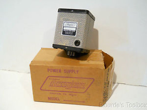 New Acopian 8-Pin Regulated Power Supply 120 VAC In 28 VDC Out 28B40