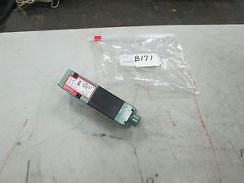 Numatics Solenoid Valve #081SA400M000061 24 VDC .25A MOP 150 PSI Air (NEW)