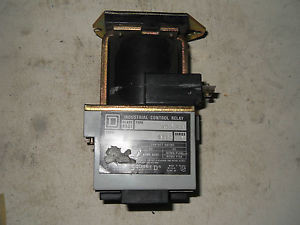(Q2-4) 1 NEW SQUARE D 8501XDO40 CONTROL RELAY