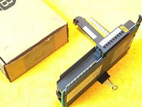 NEW ALLEN BRADLEY 1771-OA SERIES B AC OUTPUT MODULE 120 VOLT & 1771-WA