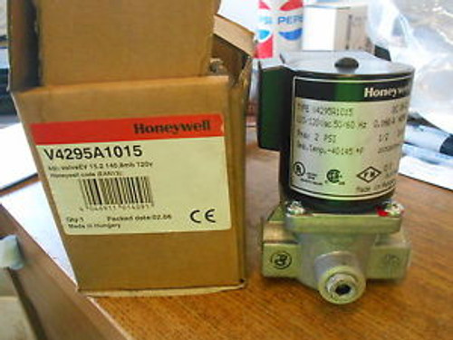 NEW HONEYWELL SOLENOID VALVE 1/2 V4295A1015